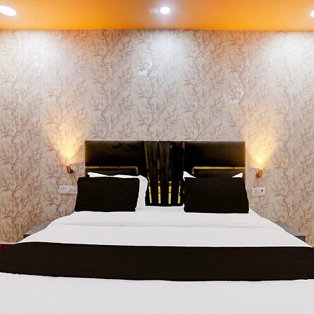 Super Hotel O Raas Plaza Kanpur Zewnętrze zdjęcie
