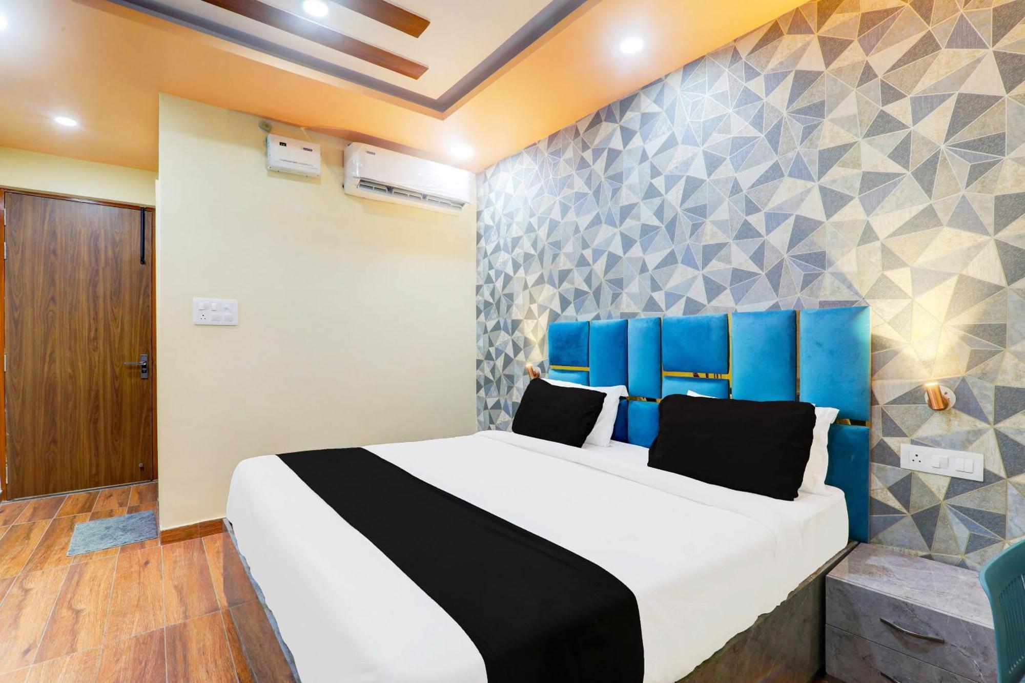Super Hotel O Raas Plaza Kanpur Zewnętrze zdjęcie